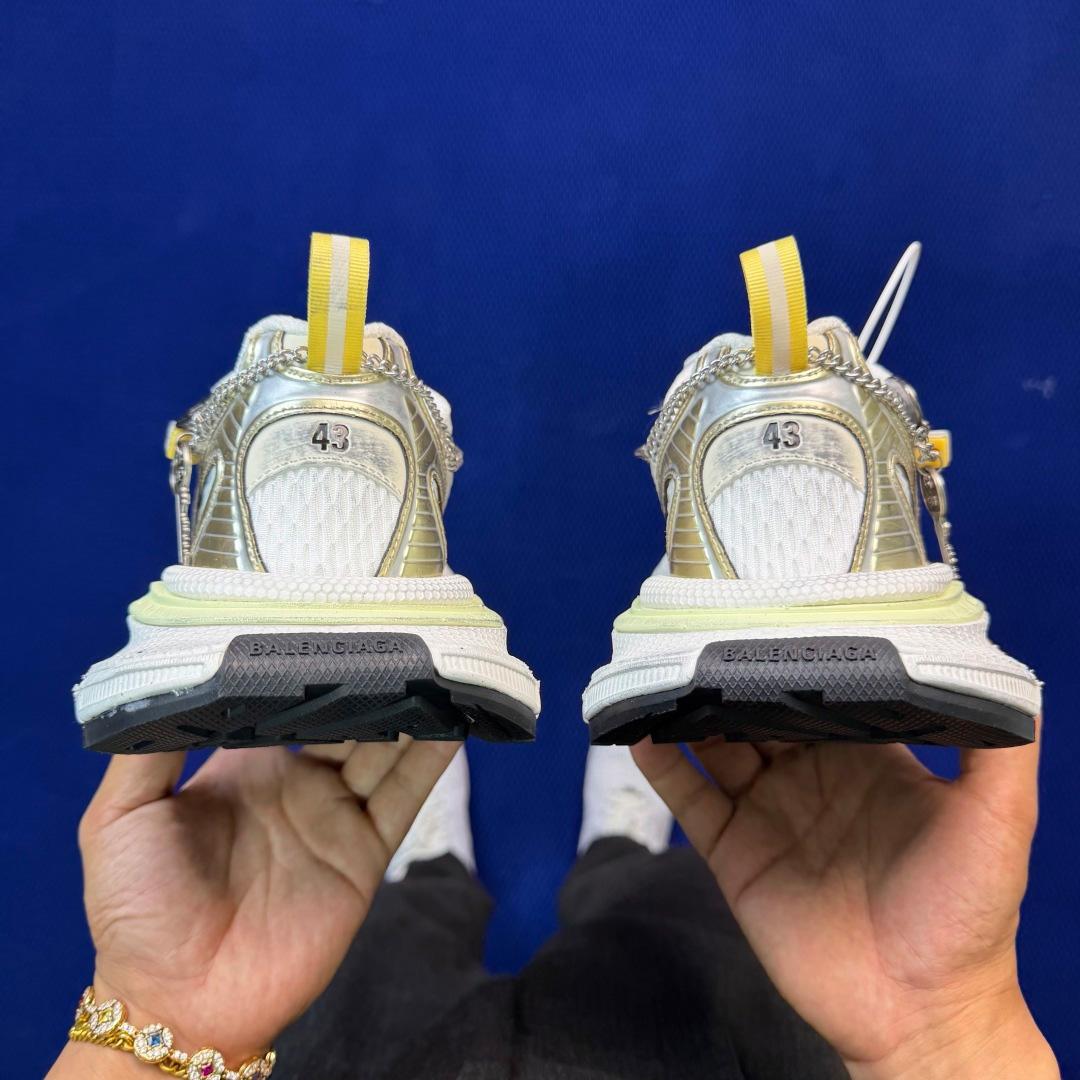 Balenciaga 3xl Sneaker With Charms In White/Yellow/Silver/Black - DesignerGu