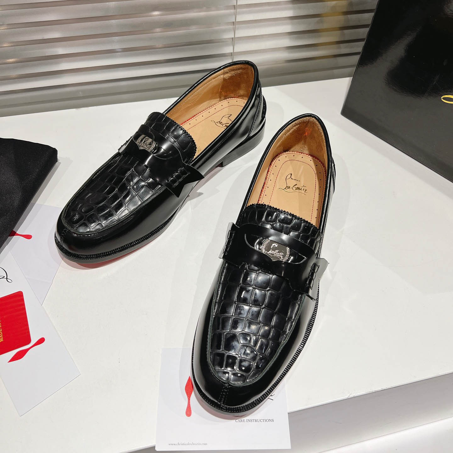 Christian Louboutin Chambelimoc Alligator-Print Embossed Loafers - DesignerGu