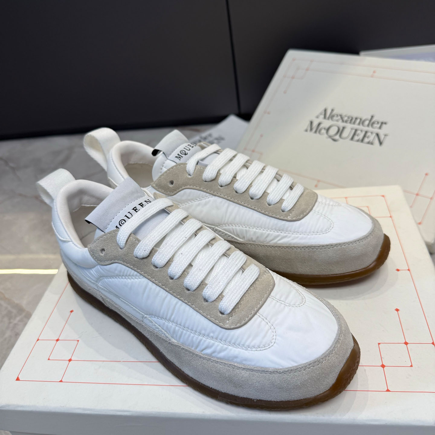 Alexander McQueen EC1 Sneaker In White - DesignerGu
