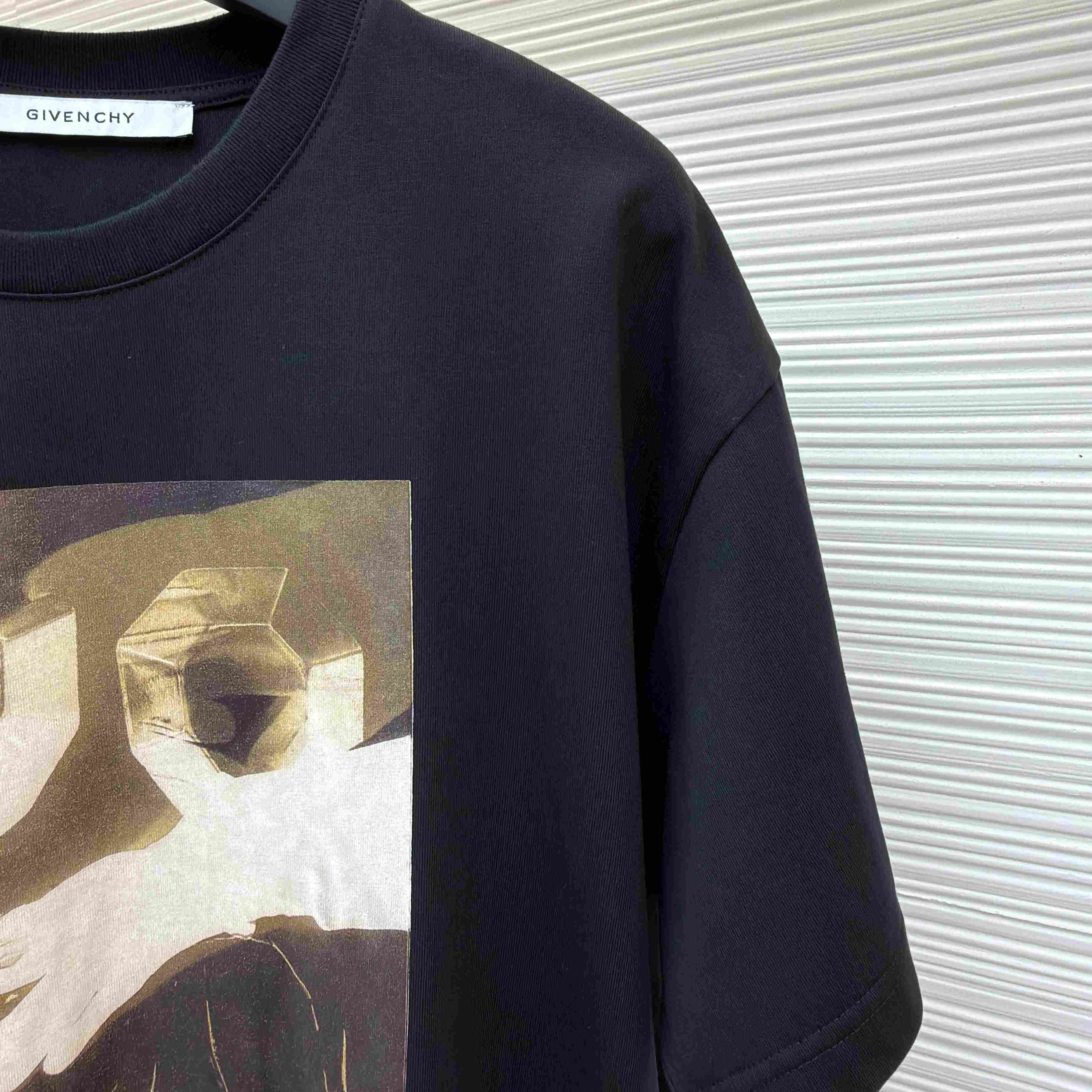 Givenchy T-shirt In Cotton With Surrealism Print - DesignerGu