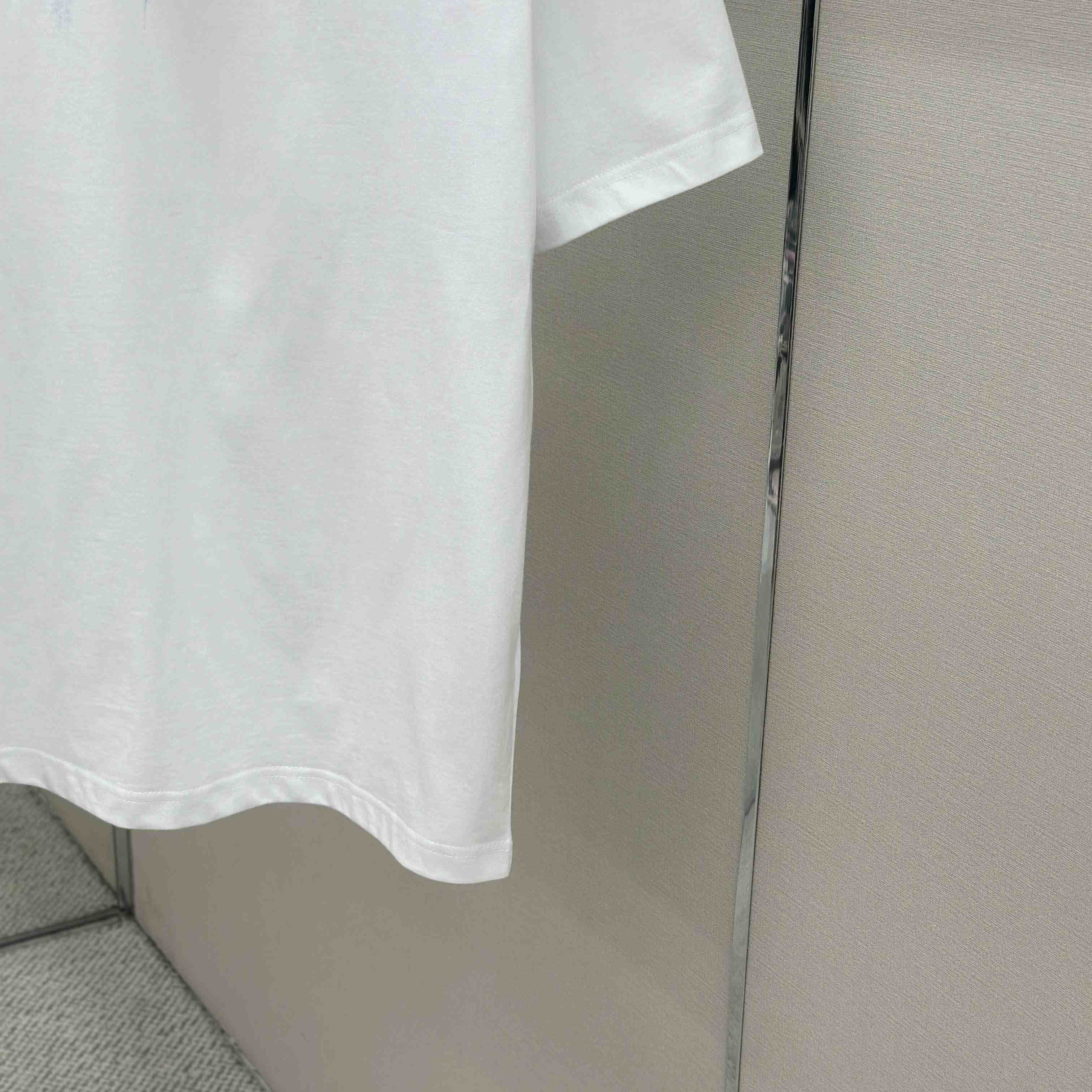 Balenciaga Wet Brush Oversized T-shirt In White - DesignerGu