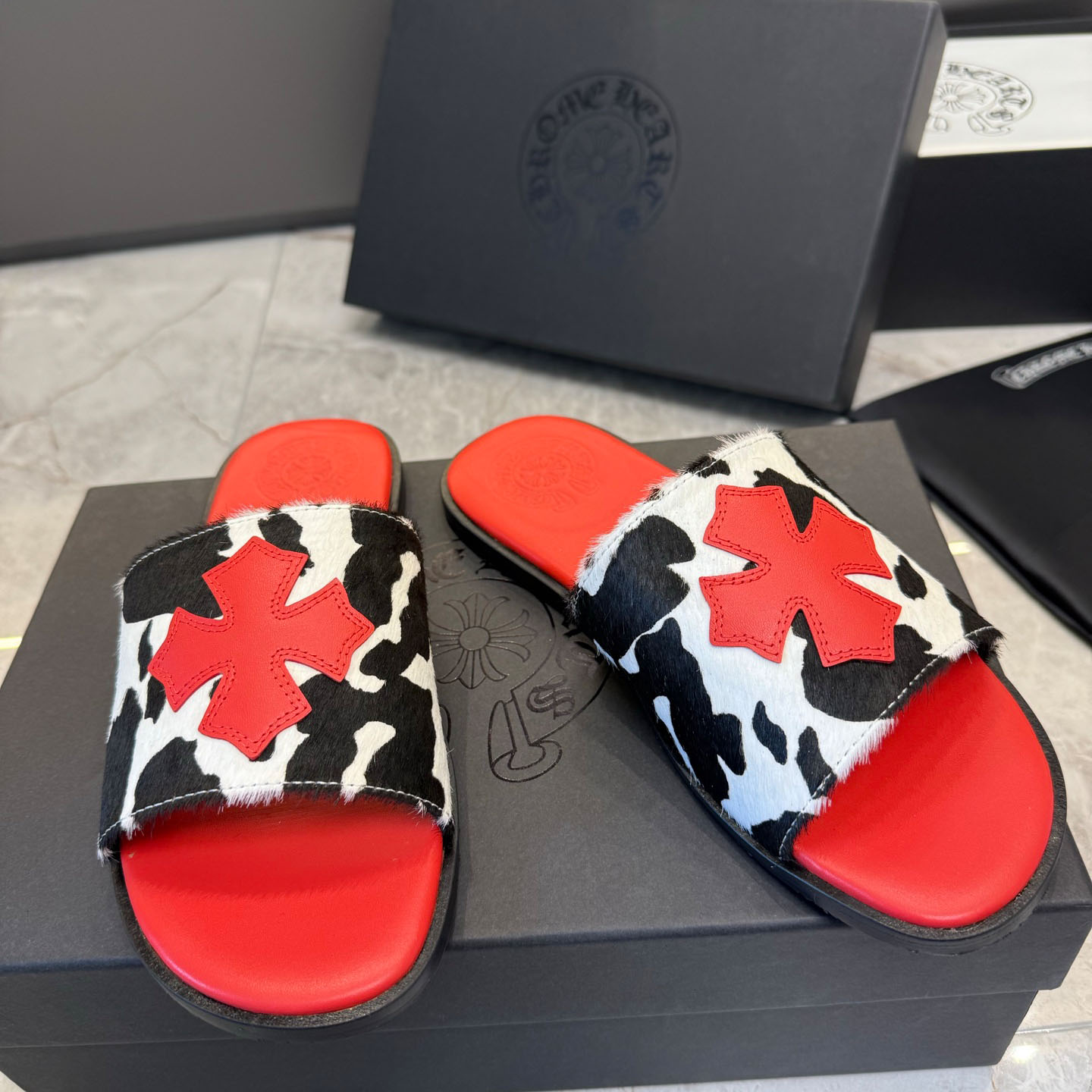 Chrome Hearts Cross Patch Cow Slides - DesignerGu