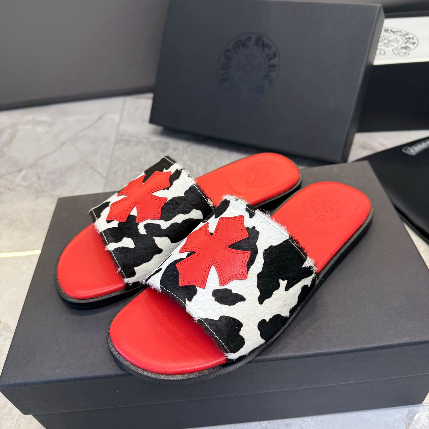 Chrome Hearts Cross Patch Cow Slides - DesignerGu
