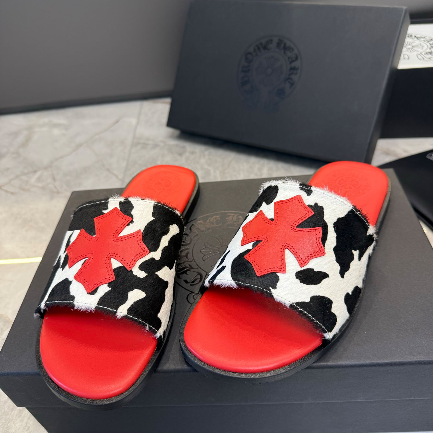 Chrome Hearts Cross Patch Cow Slides - DesignerGu