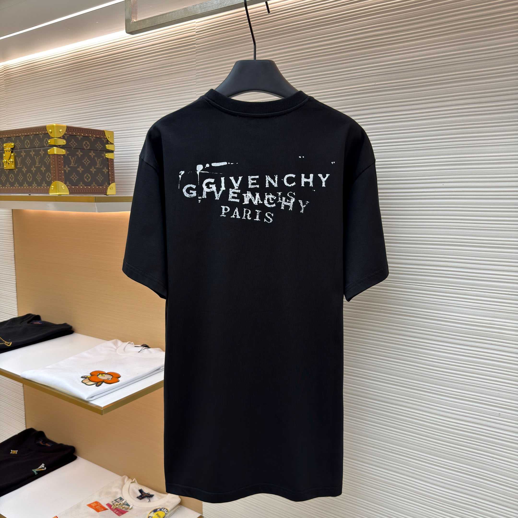 Givenchy Black  Stamp Print T-shirt - DesignerGu