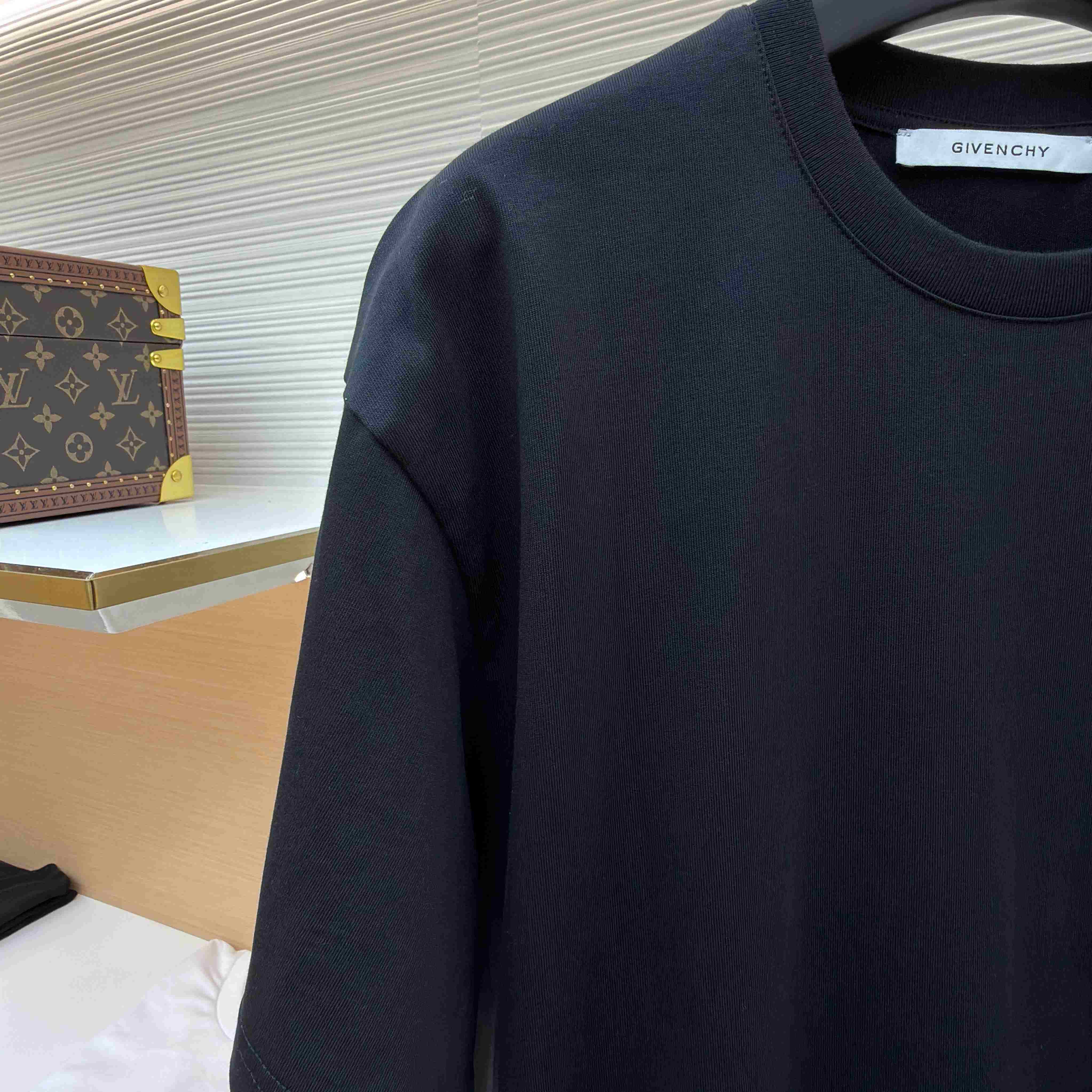 Givenchy Black  Stamp Print T-shirt - DesignerGu