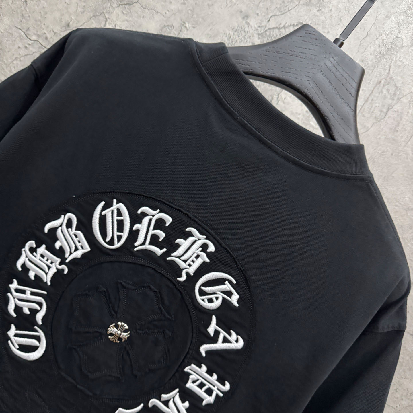 Chrome Hearts Black Sanskrit Horseshoe Embroidered  T-Shirt - DesignerGu