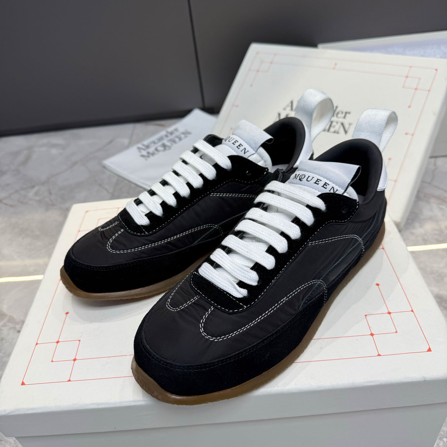 Alexander McQueen  EC1 Sneaker In Black - DesignerGu