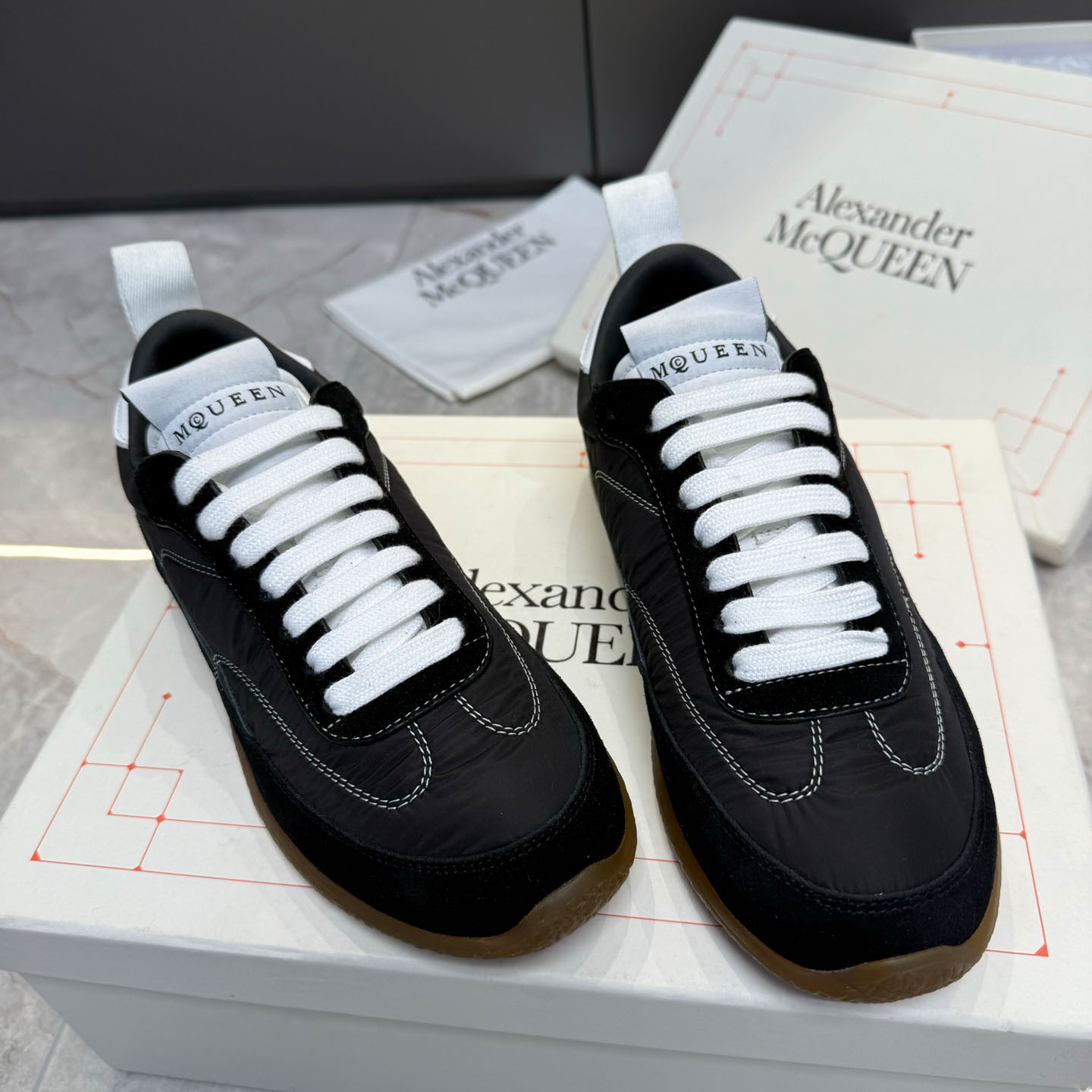 Alexander McQueen  EC1 Sneaker In Black - DesignerGu