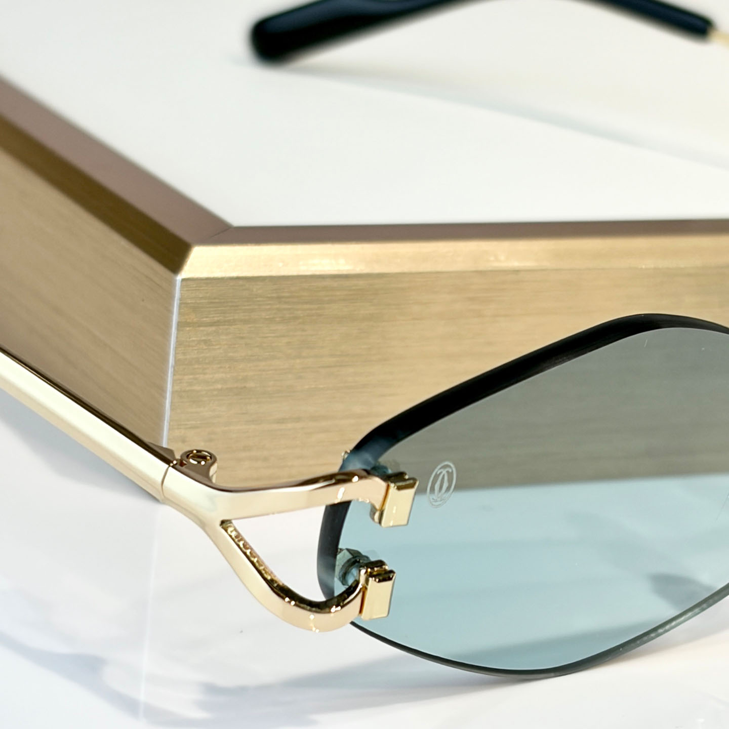 Cartier Panthère de Cartier Sunglasses   CT8100359 - DesignerGu