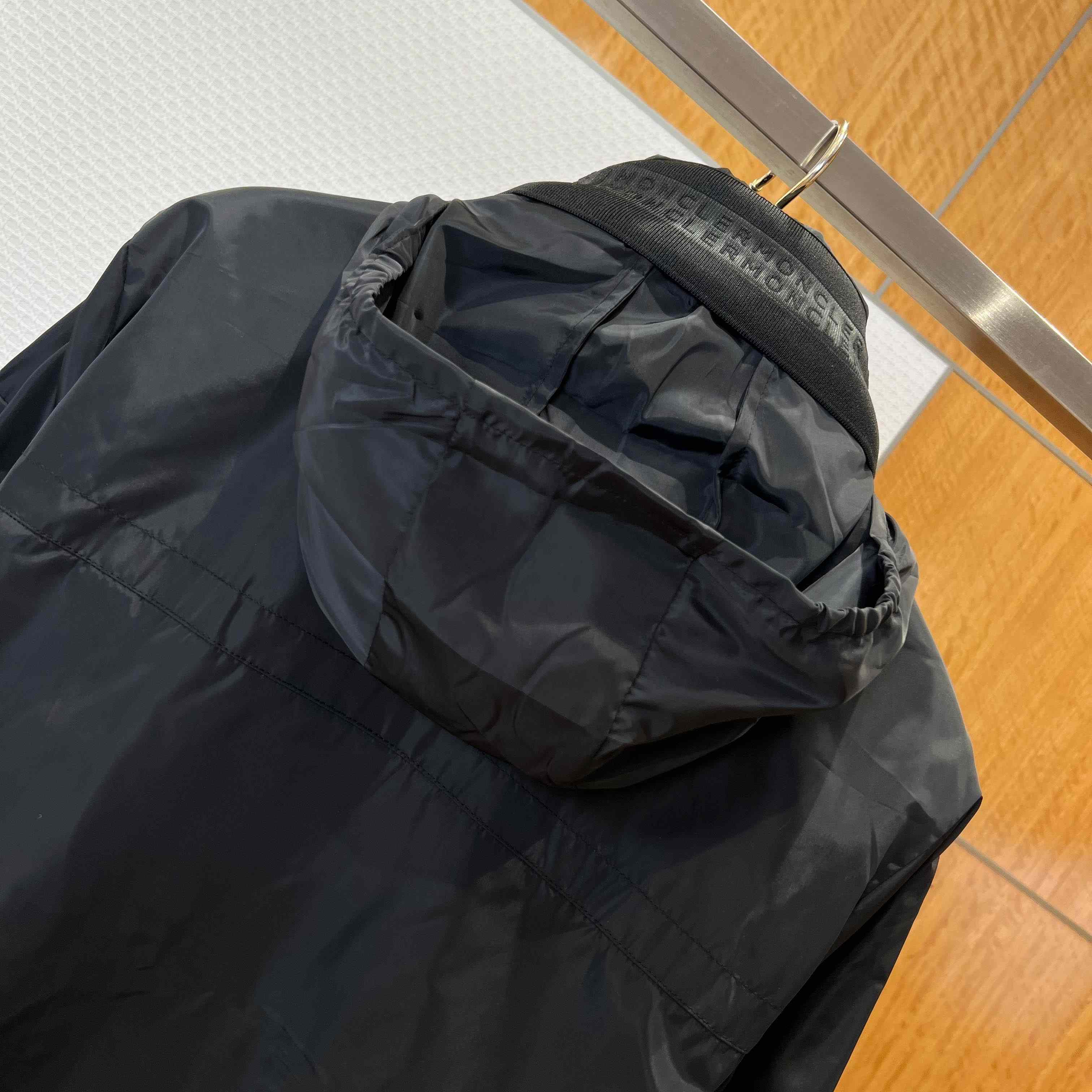 Moncler Nire Rain Jacket - DesignerGu