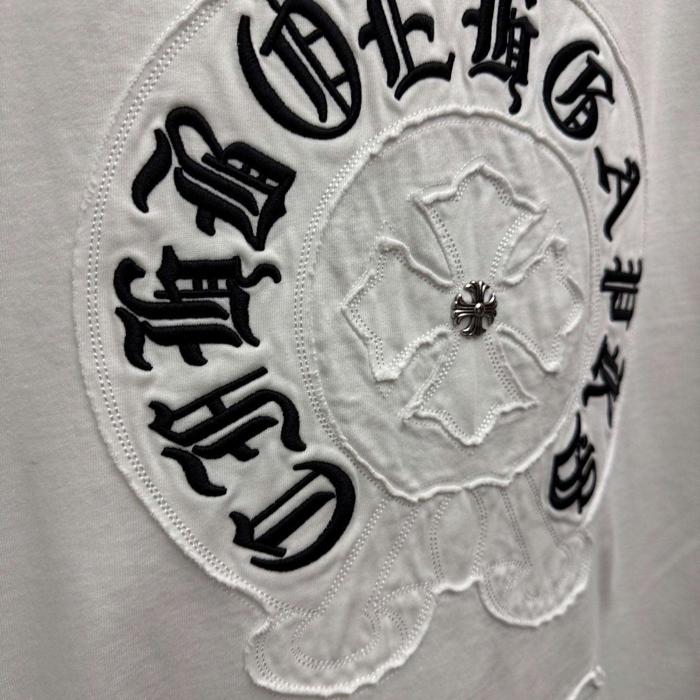 Chrome Hearts White Sanskrit Horseshoe Embroidered  T-Shirt - DesignerGu