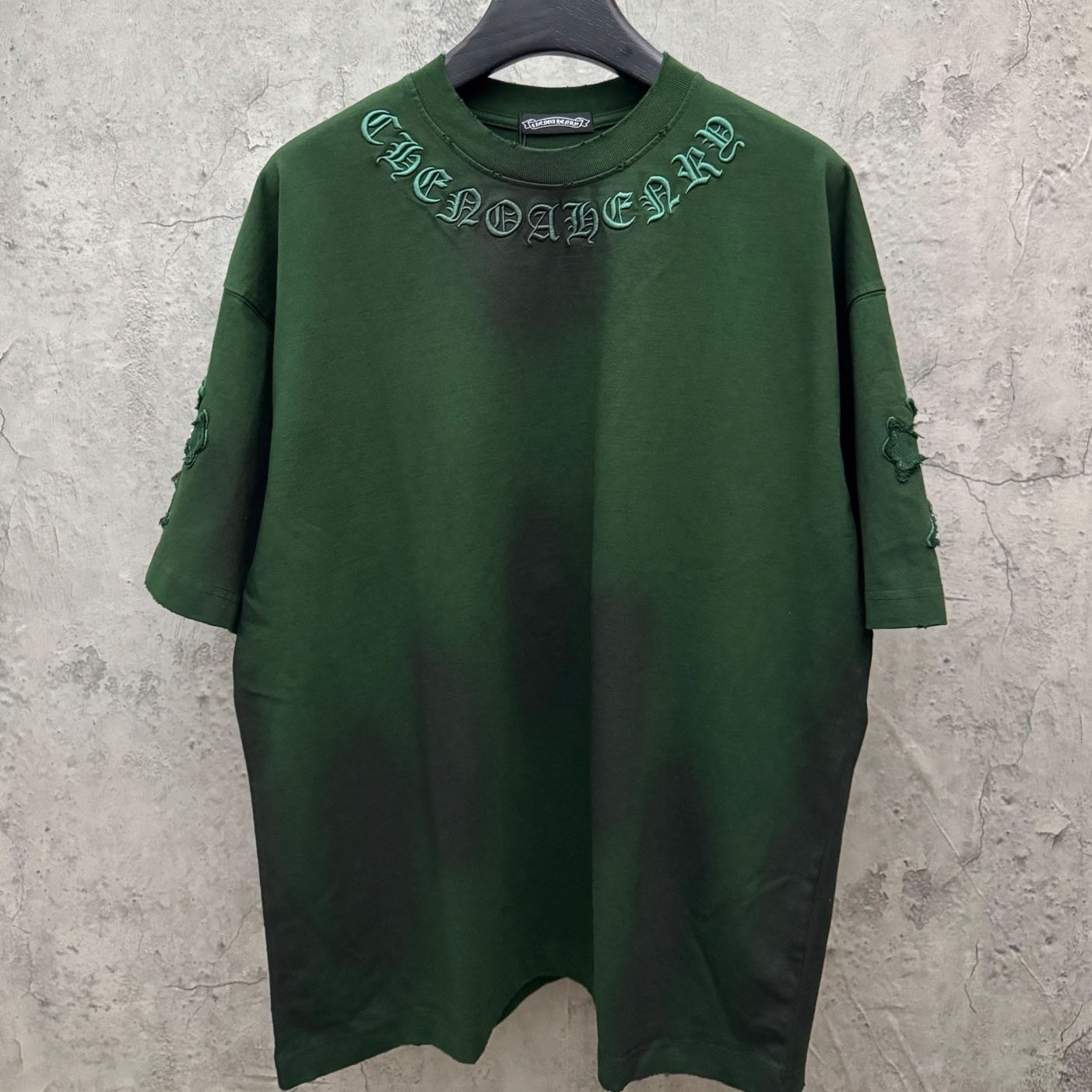 Chrome Hearts Green Hand-Embroidered Distressed Cross  Crewneck Tee - DesignerGu