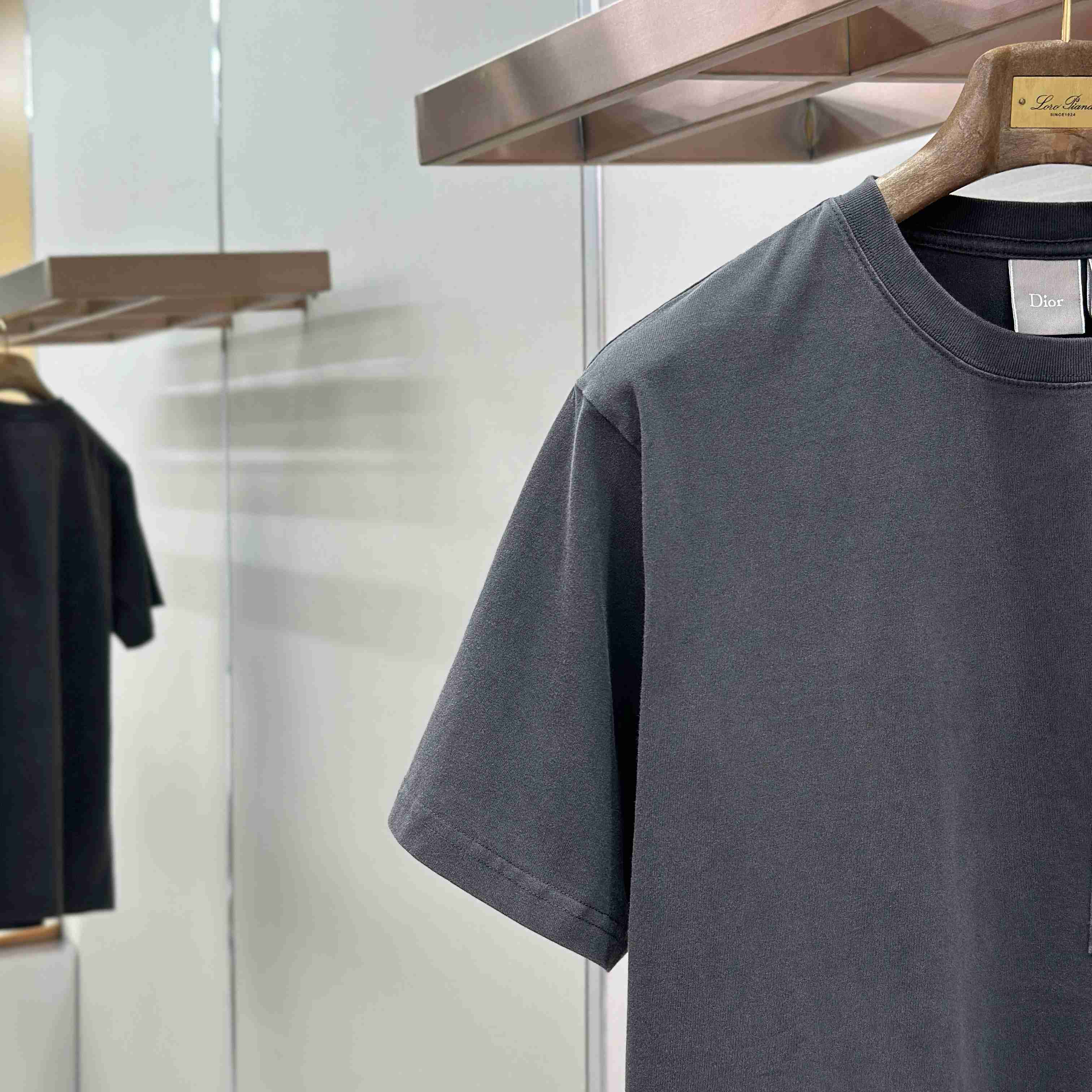 Dior T-Shirt With Pocket - DesignerGu